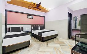 Hotel O Sai National